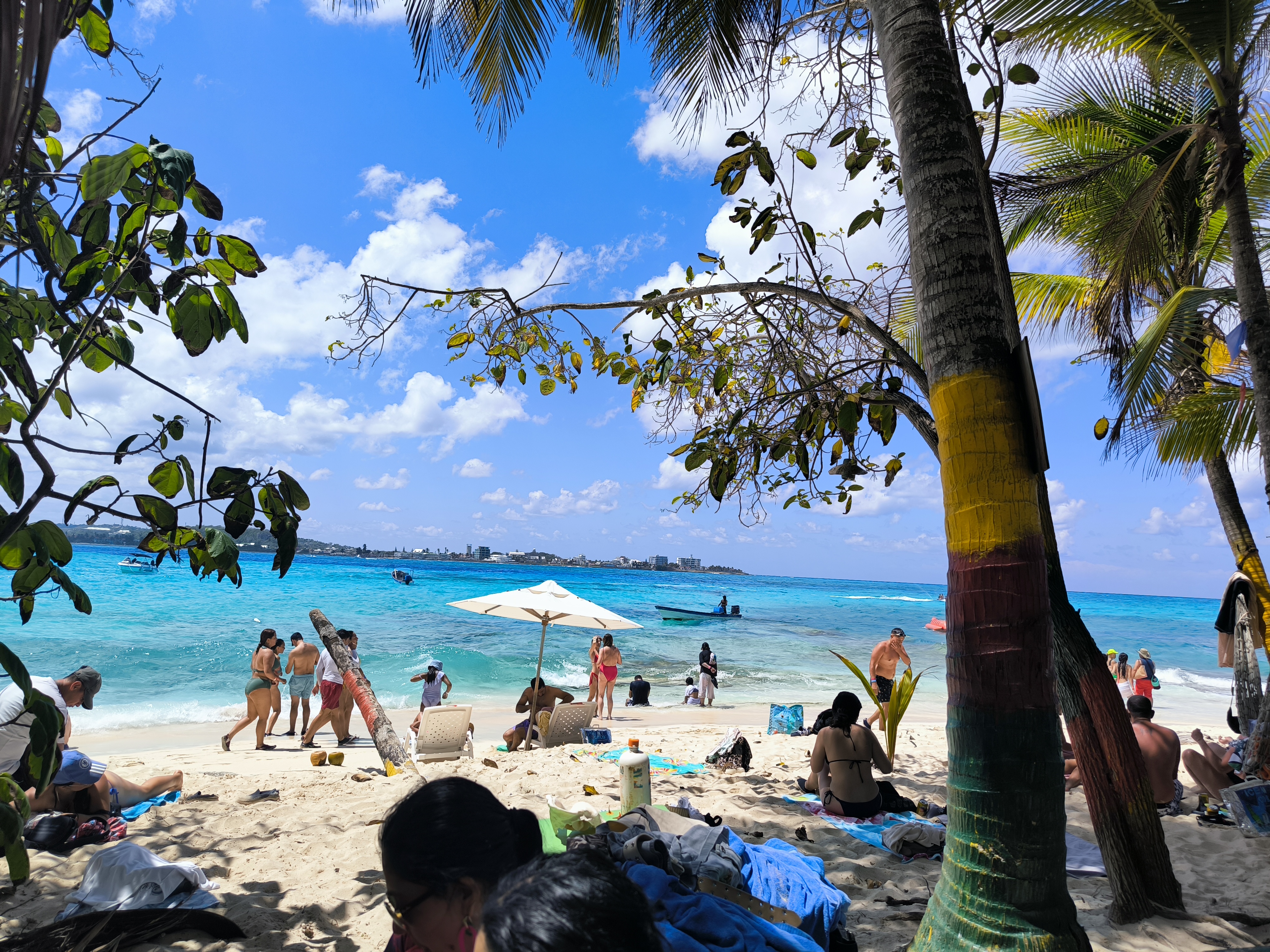 A view of the sea from Johnny Cay.